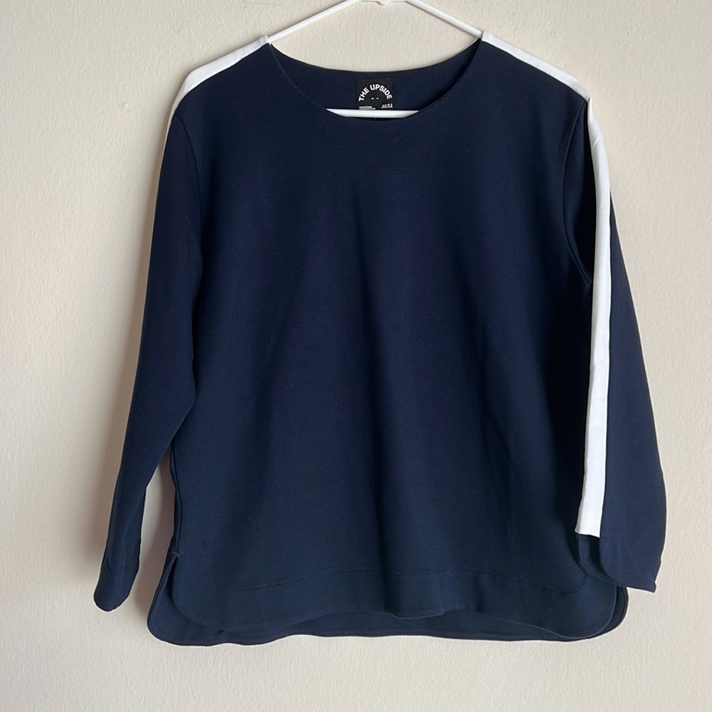 ❤️ The Upside Rally Crew Sweatshirt - Picture 2 of 6